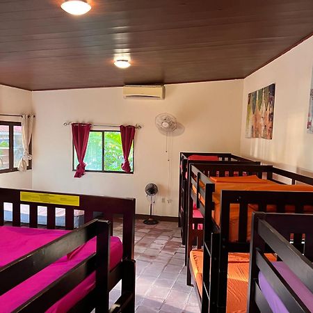 Transito Solid Surf Camp Hostel Nicaragua מראה חיצוני תמונה