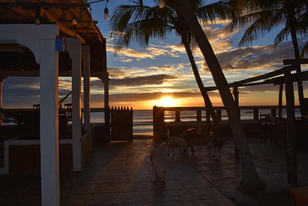 Transito Solid Surf Camp Hostel Nicaragua מראה חיצוני תמונה